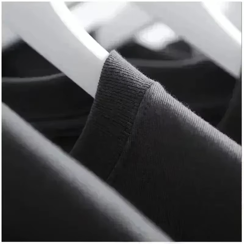 T-shirt classica con logo STOC - Streetwear Brands Logo recensione e prezzo